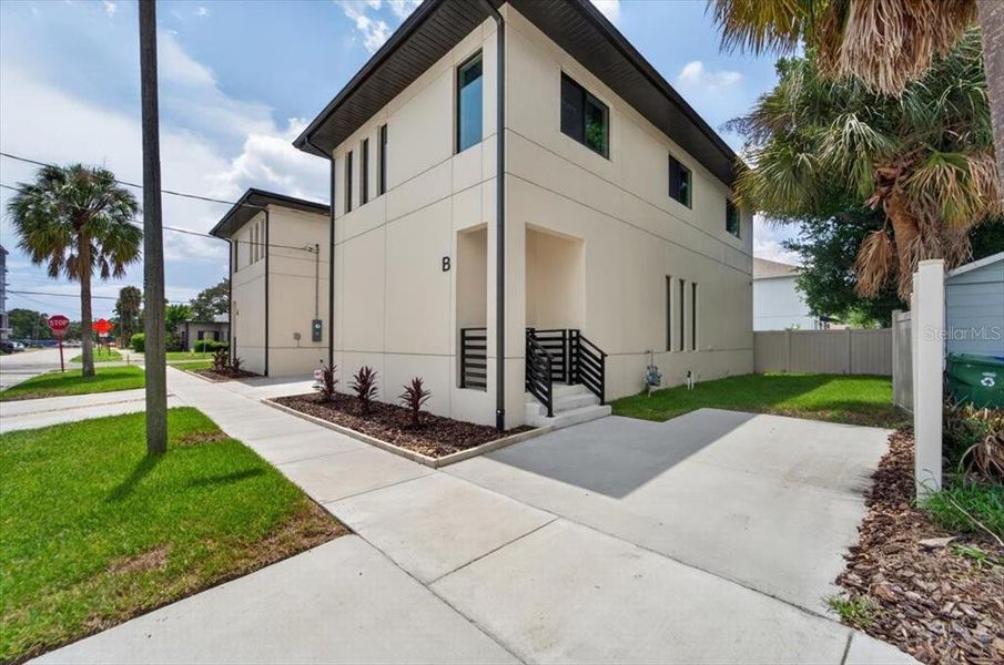 Image 81 of a home in .