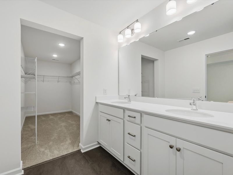 Owner's Bath Owner's Bath