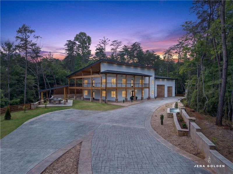 Image 76 of a home in .