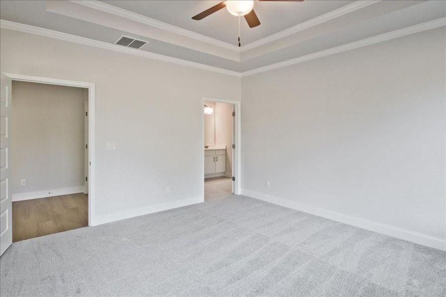 Spacious, unfurnished interior of a new home in Cooper's Walk, Loganville (Image 15).