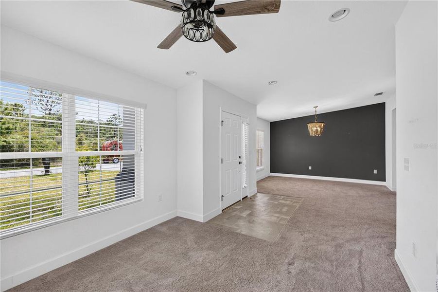 Spacious, unfurnished interior of a new home in , Sebring (Image 22).