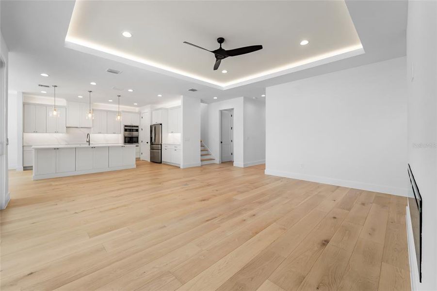 Spacious, unfurnished interior of a new home in , Tampa (Image 21).