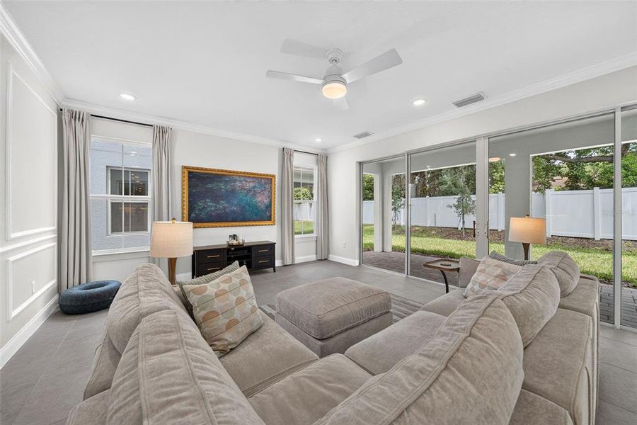 Furnished interior view inside a new home in , Orlando (Image 20).