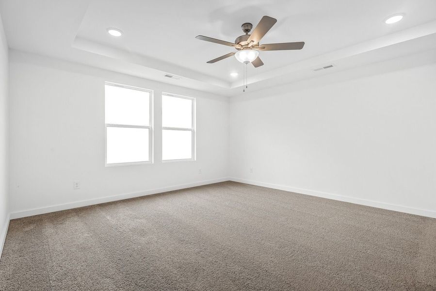 Spacious, unfurnished interior of a new home in Calista Farms, White House (Image 22).