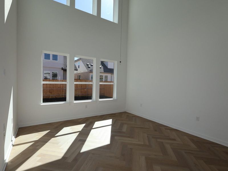 Spacious, unfurnished interior of a new home in Estancia West, Manchaca (Image 8).