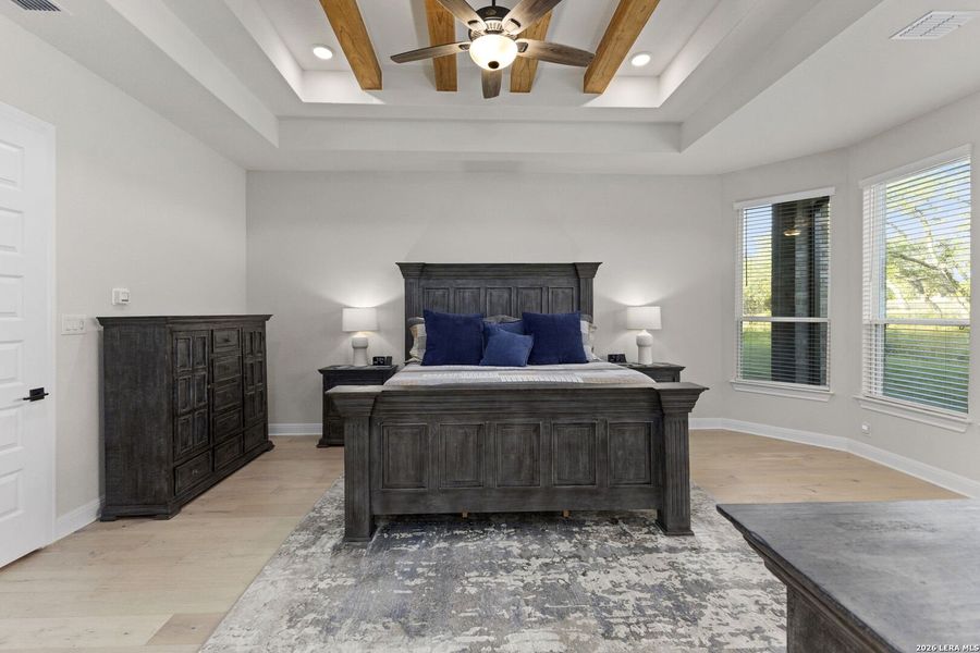 Furnished interior view inside a new home in Waldsanger, New Braunfels (Image 8).