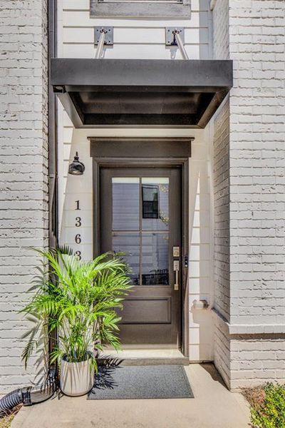 Exterior details and patio area of a home in , Atlanta (Image 3).
