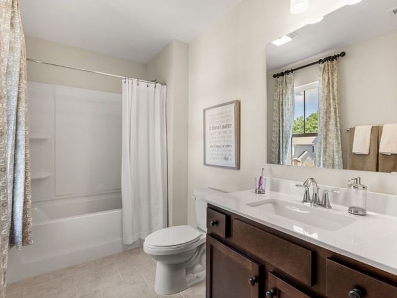 Representative furnished interior of a home built from the Somerset by True Homes in Westbrook Falls, Colfax (Image 19). Representative furnished interior of a home built from the Somerset by True Homes in Westbrook Falls, Colfax (Image 19).