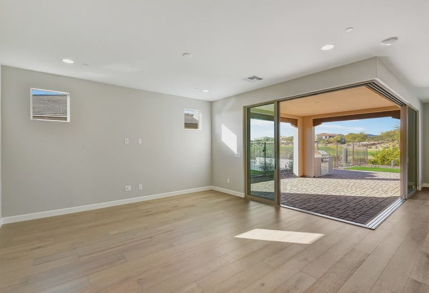 Verde River Nice 896 Great Room - 12 of 15
