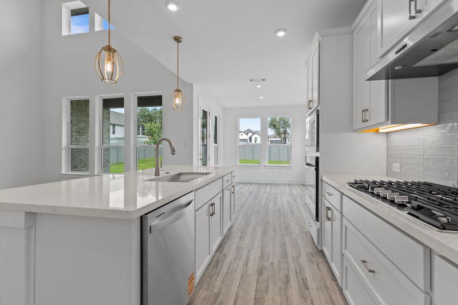 Stunning finishes in Light & Bright Kitchen