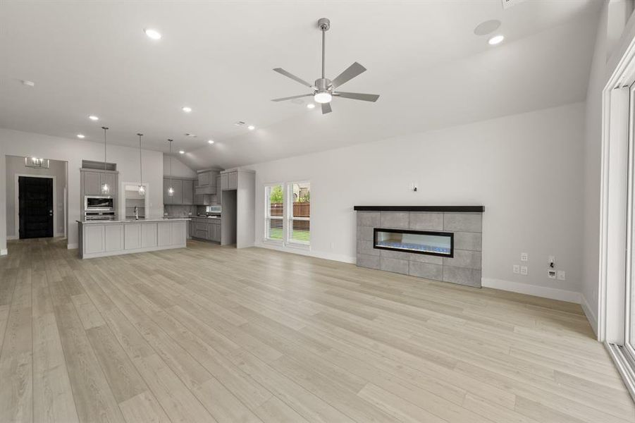 Spacious, unfurnished interior of a new home in Shady Valley Estates, Midlothian (Image 18).