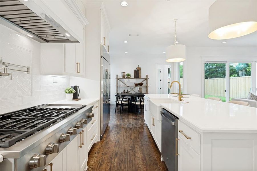 Furnished interior view inside a new home in , Dallas (Image 11).
