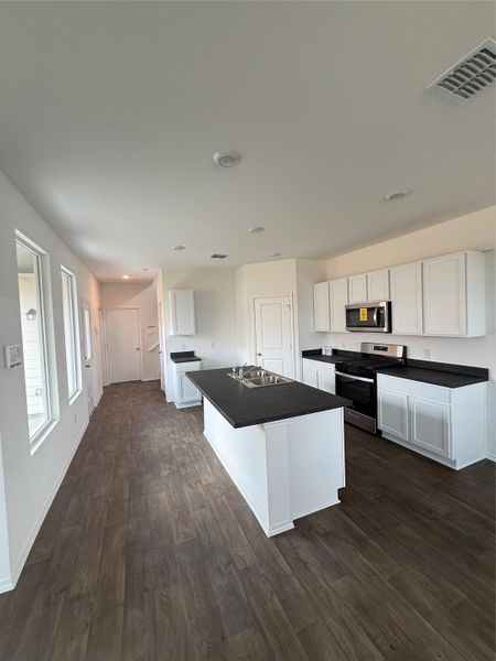 Image 8 of a home in Valverde. Image 8 of a home in Valverde.