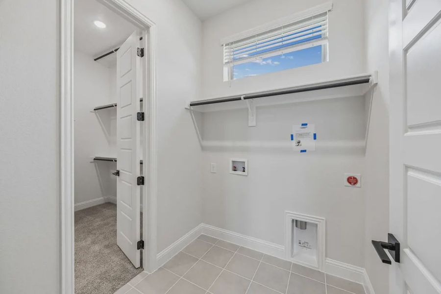 Spacious, unfurnished interior of a new home in Las Lomas, Forney (Image 26). Spacious, unfurnished interior of a new home in Las Lomas, Forney (Image 26).