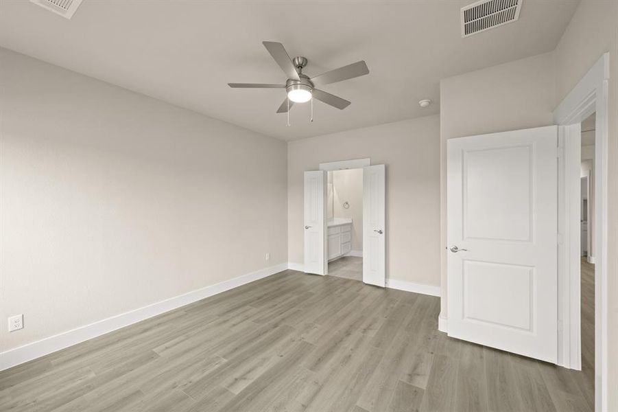 5900 Carmona-  Primary Suite-7315