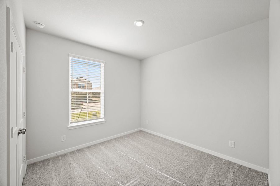 Spacious, unfurnished interior of a new home in Magnolia Springs, Montgomery (Image 25).
