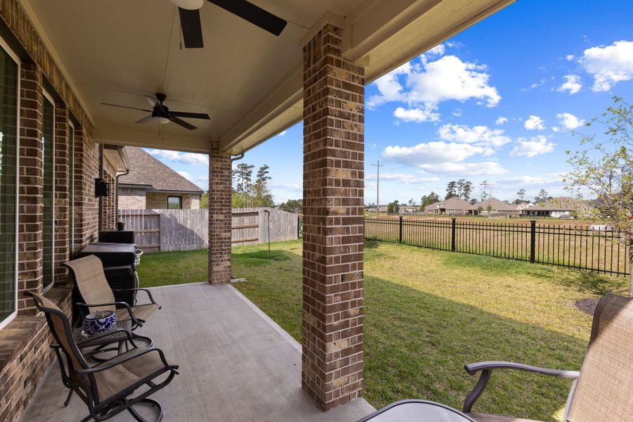 Enjoy watching Blue Herons, Bald Eagles and Osprey from the privacy of your backyard.