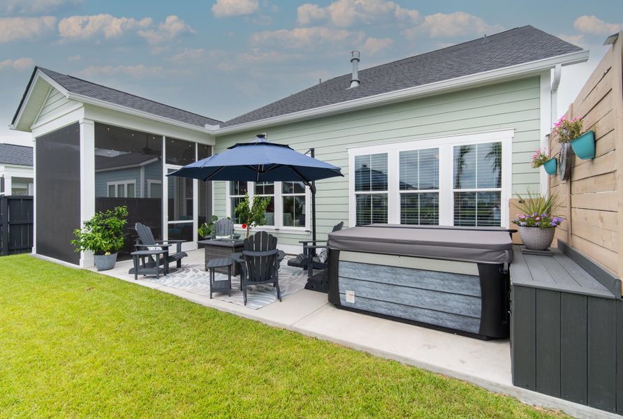 Exterior details and patio area of a home in Carnes Crossroads, Summerville (Image 26).
