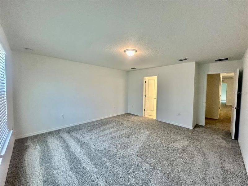 Spacious, unfurnished interior of a new home in Silverlake, Lake Alfred (Image 34). Spacious, unfurnished interior of a new home in Silverlake, Lake Alfred (Image 34).