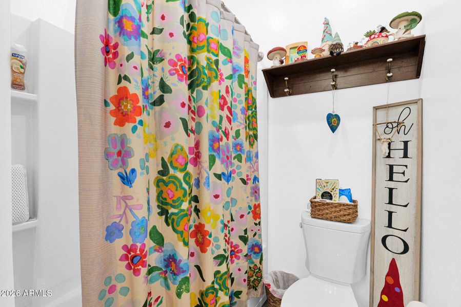 1917 Hampton 111 - 28Second Bathroom