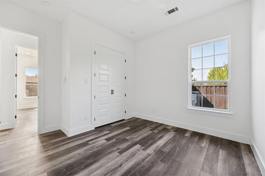 Spacious, unfurnished interior of a new home in , Gun Barrel City (Image 28). Spacious, unfurnished interior of a new home in , Gun Barrel City (Image 28).