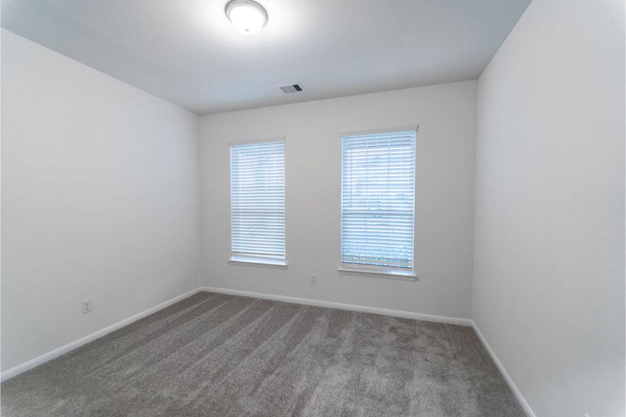 Spacious, unfurnished interior of a new home in Martha's Vineyard, Alvin (Image 11).