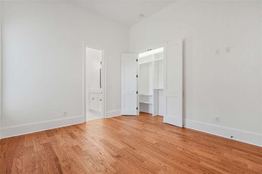 Spacious, unfurnished interior of a new home in , Lawrenceville (Image 44).