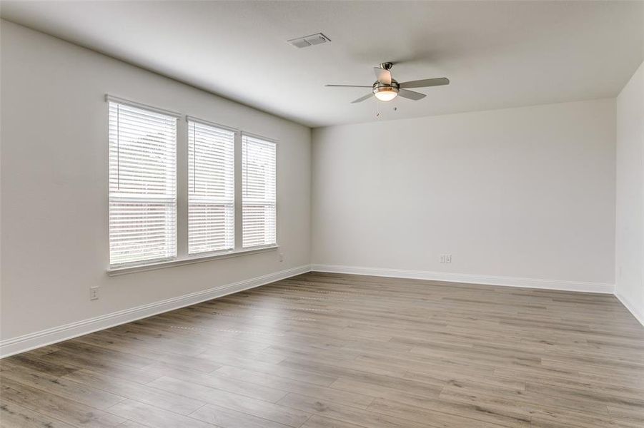 Spacious, unfurnished interior of a new home in The Preserve, Justin (Image 28).
