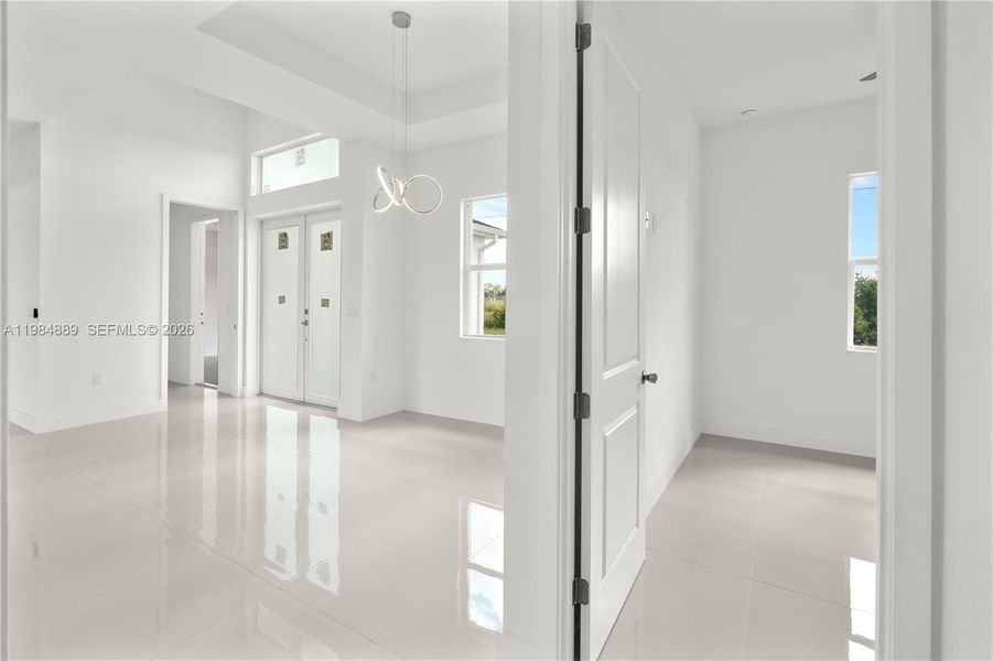 Spacious, unfurnished interior of a new home in , Lehigh Acres (Image 42).