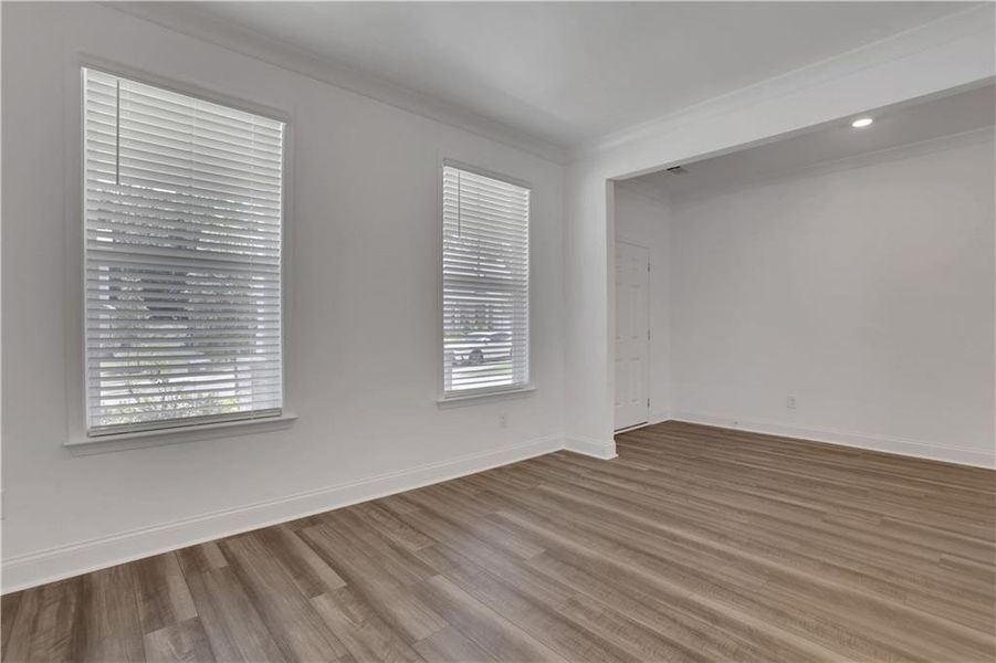 Spacious, unfurnished interior of a new home in Bailey Fence, Dacula (Image 16).