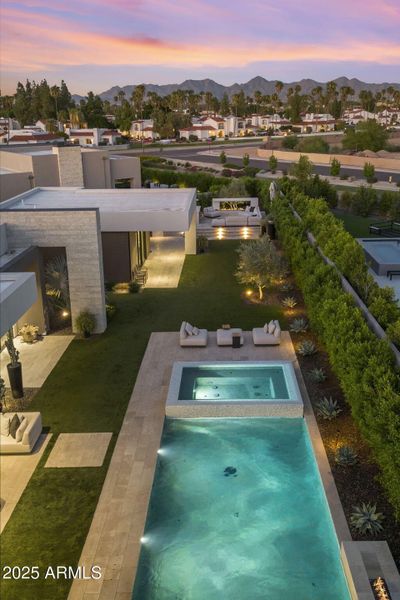 6913 N Joshua tree CT