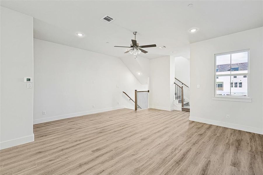 Spacious, unfurnished interior of a new home in Collin Creek, Plano (Image 22).