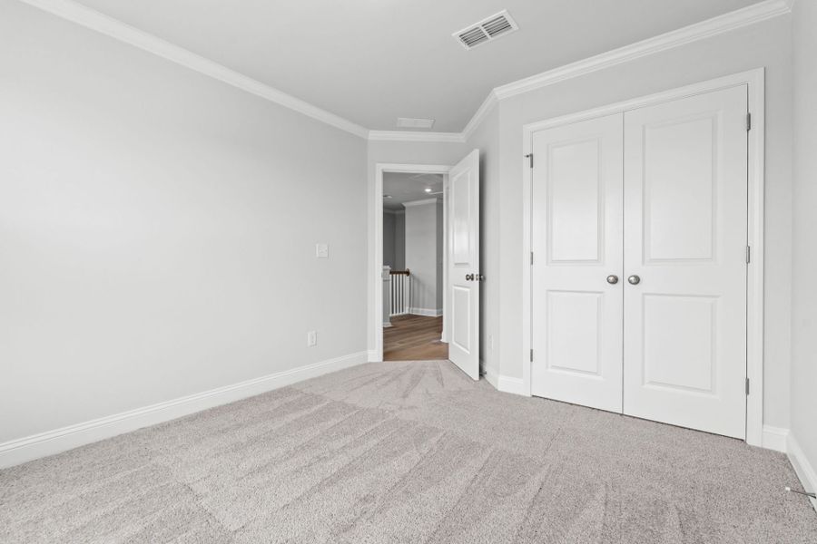 Spacious, unfurnished interior of a new home in Lakeside Townes at Riverlights, Wilmington (Image 26).