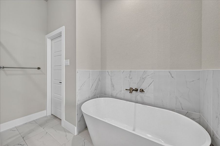Furnished interior view inside a new home in LeTara, Haslet (Image 10).