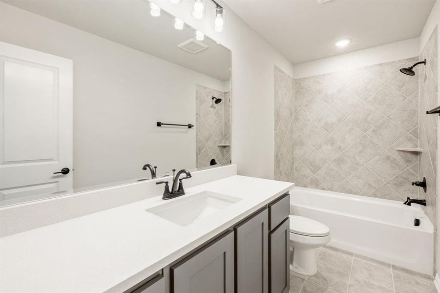 Furnished interior view inside a new home in The Oaks, Red Oak (Image 9). Furnished interior view inside a new home in The Oaks, Red Oak (Image 9).