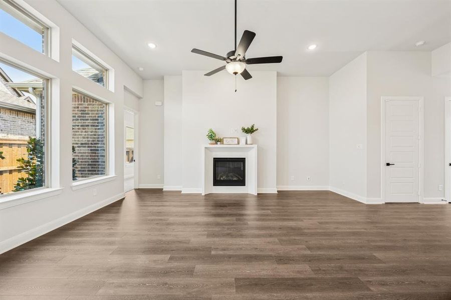 Furnished interior view inside a new home in Elements at Viridian - Garden Series, Arlington (Image 12). Furnished interior view inside a new home in Elements at Viridian - Garden Series, Arlington (Image 12).