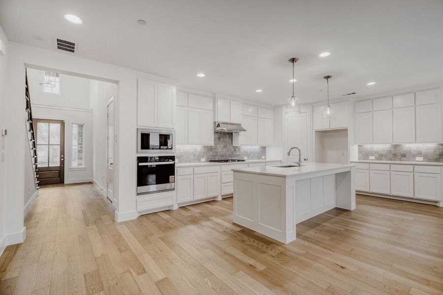 3116 Sir River - Kitchen