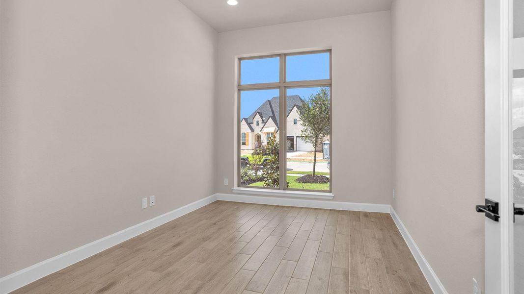 Spacious, unfurnished interior of a new home in Cross Creek West 55', Fulshear (Image 11). Spacious, unfurnished interior of a new home in Cross Creek West 55', Fulshear (Image 11).