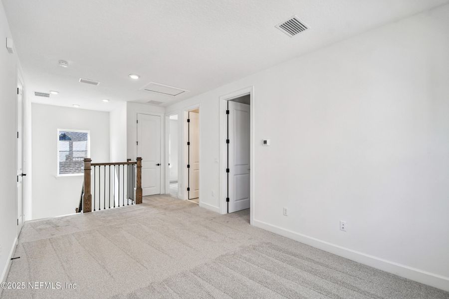 Spacious, unfurnished interior of a new home in Crosswinds 40’, Ponte Vedra (Image 22).