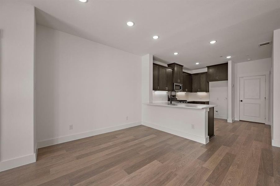1404 Solterra Blvd-007