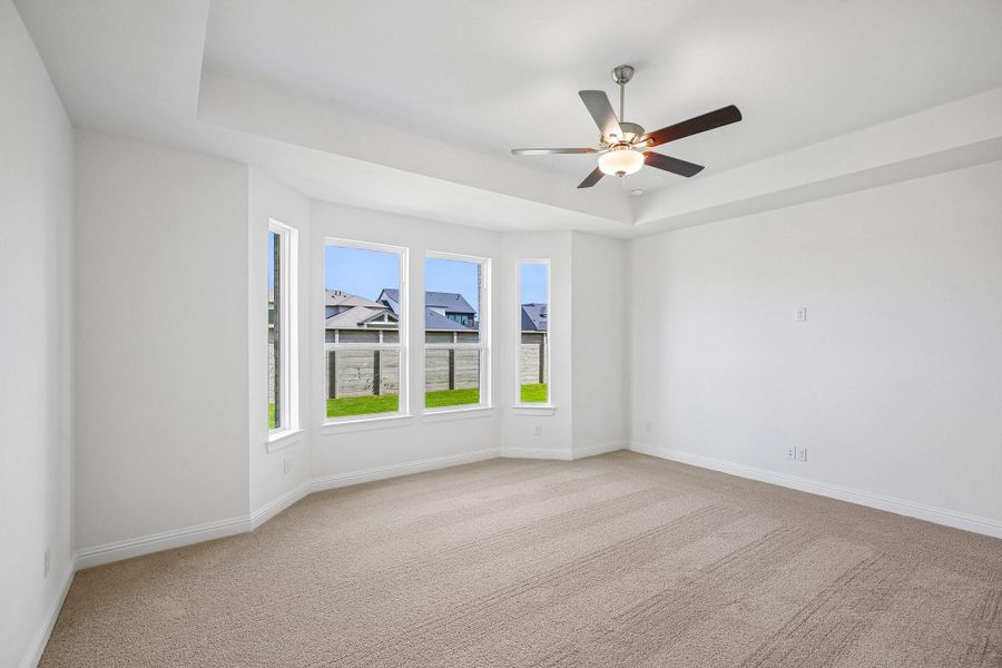 Spacious, unfurnished interior of a new home in Legacy, Friendswood (Image 26).