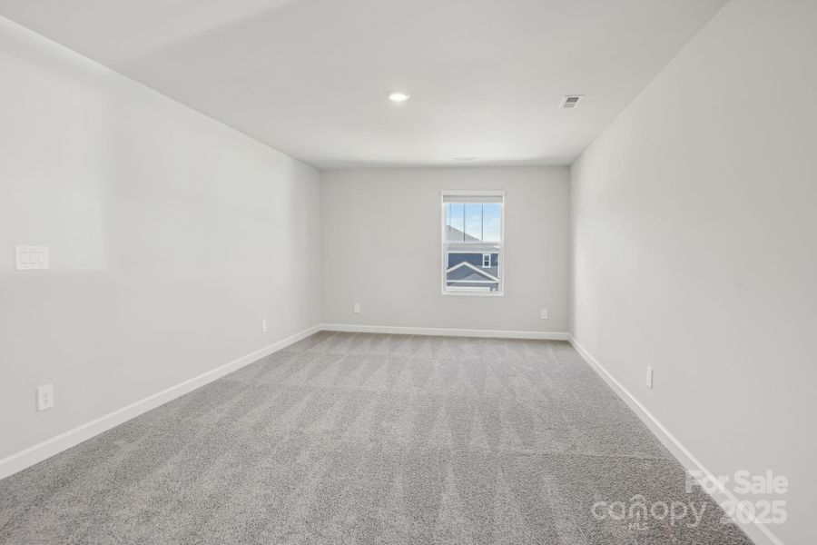 Photo is not of the actual home, but is an inspirational photo of builder’s model home and may depict options, furnishings, and/or decorator features that are not included Photo is not of the actual home, but is an inspirational photo of builder’s model home and may depict options, furnishings, and/or decorator features that are not included