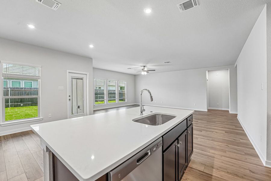 Representative furnished interior of a home built from the Warrior by Omega Builders in Grove East, Temple (Image 5).