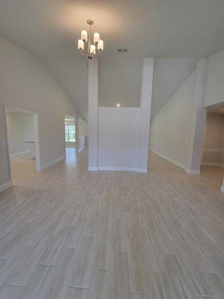 Spacious, unfurnished interior of a new home in , Ocala (Image 29).