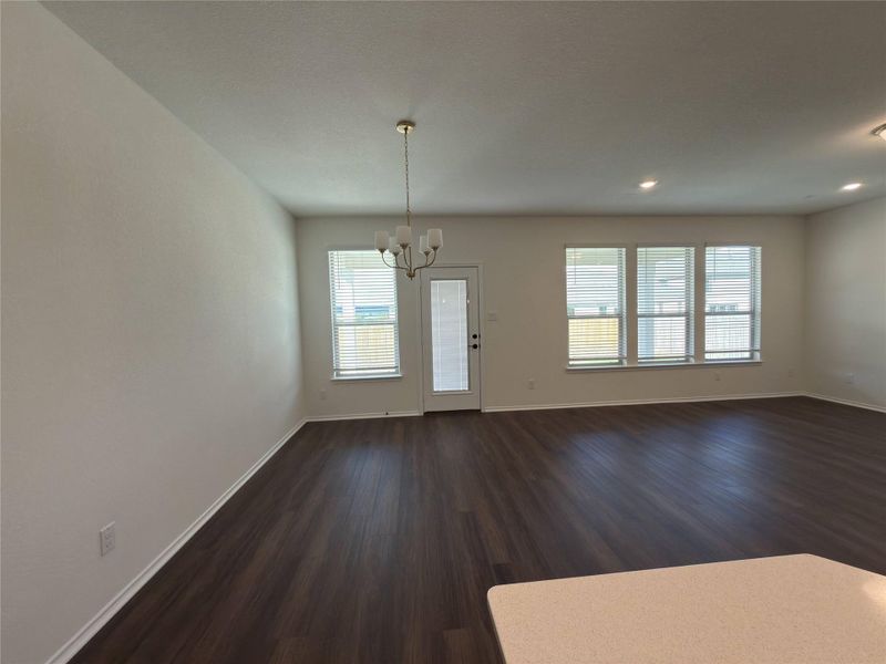 Spacious, unfurnished interior of a new home in River Bluff, Leander (Image 33).