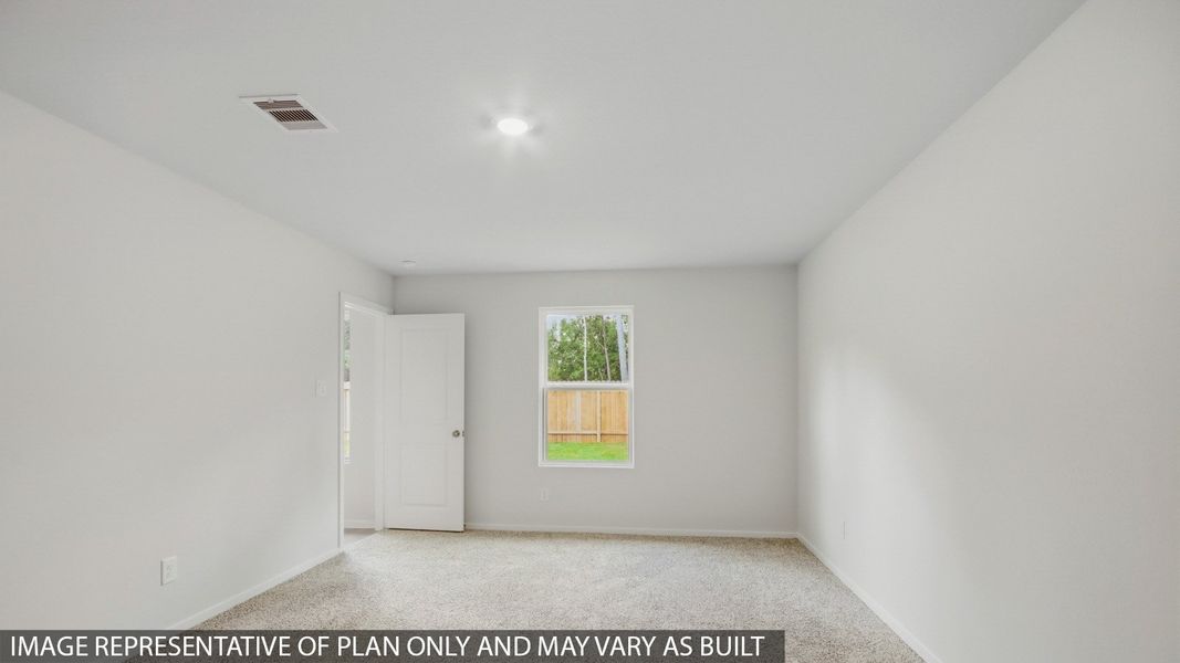 Spacious, unfurnished interior of a new home in Lexington Heights, Willis (Image 13).