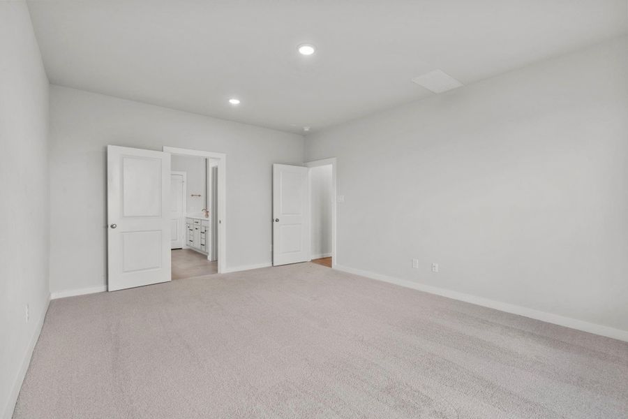 Spacious, unfurnished interior of a new home in Bridgeland 45', 50', 70', Cypress (Image 24).