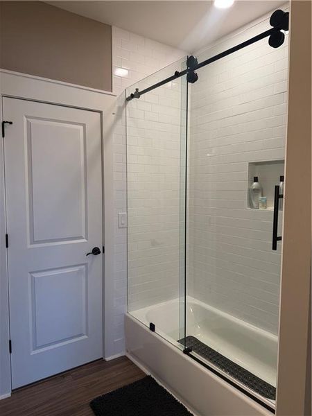 Close-up of interior finishes inside a home in , Dawsonville (Image 19).