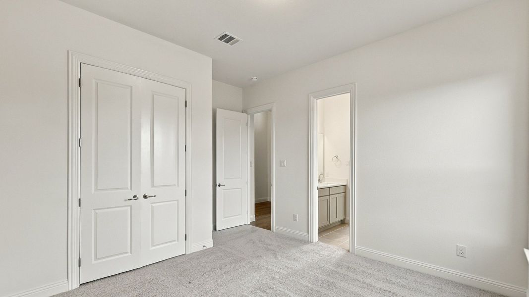 Furnished interior view inside a new home in Green Meadows Classic, Celina (Image 13).