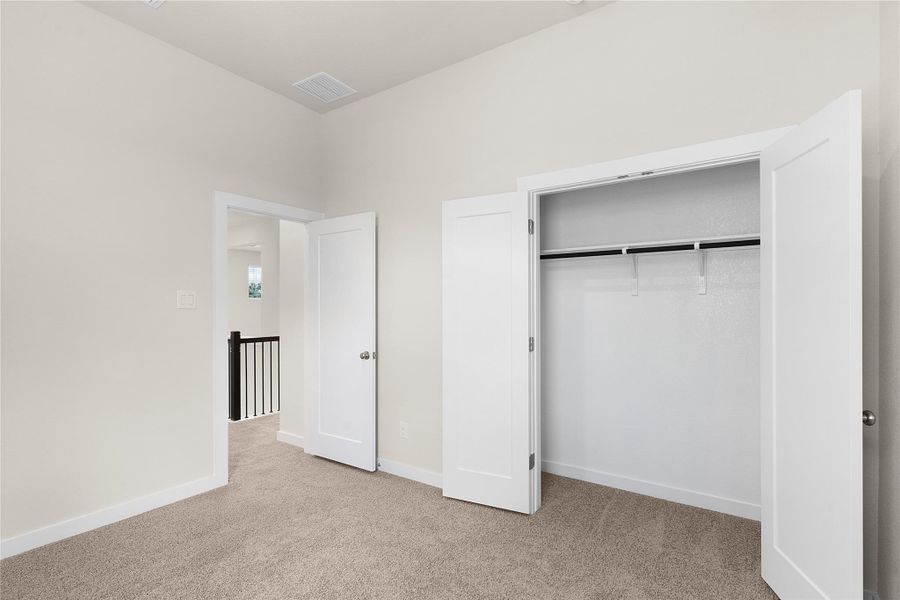 **PHOTO REPRESENTATIVE OF FLOORPLAN ONLY** **PHOTO REPRESENTATIVE OF FLOORPLAN ONLY**